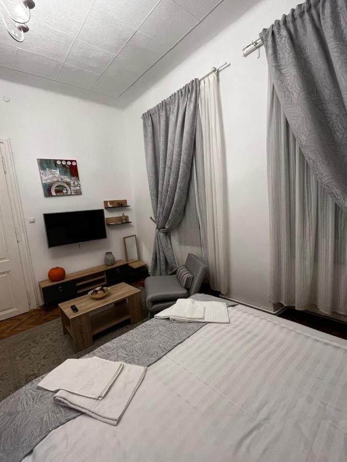 Mira Central Studio Brasov Exterior photo
